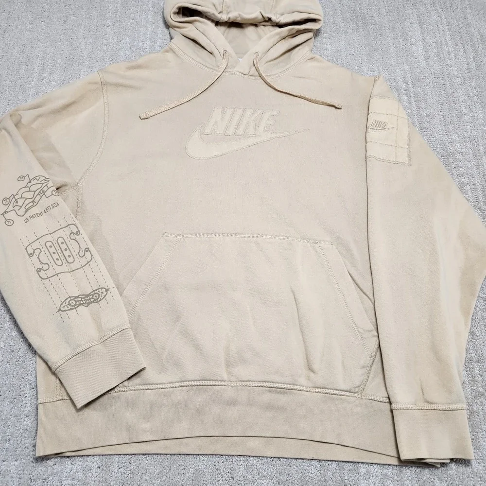 Nike Sweatshirt Men Large Club Pullover Sesame Egypt Athleisure Training Air Max